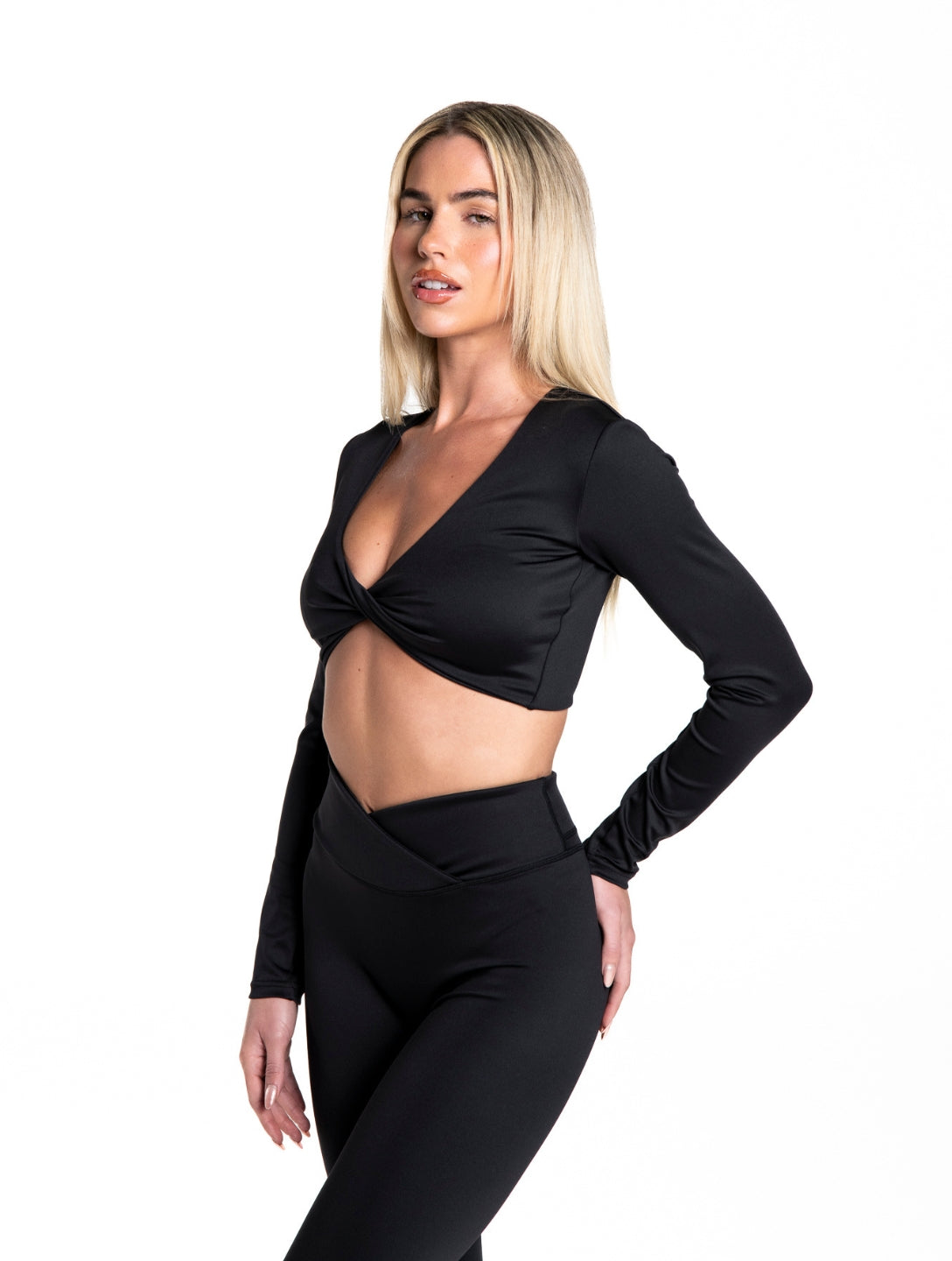 Twist Me Long Sleeve - XYRIS