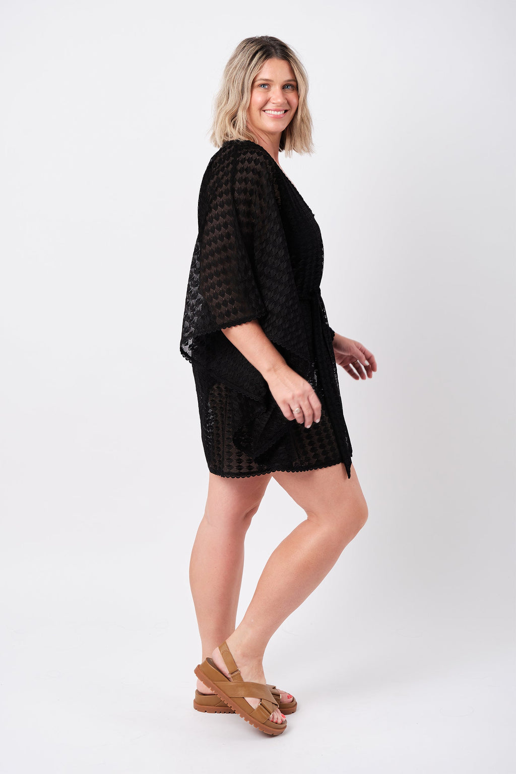 Scalloped Lace Kaftan BLACK - XYRIS