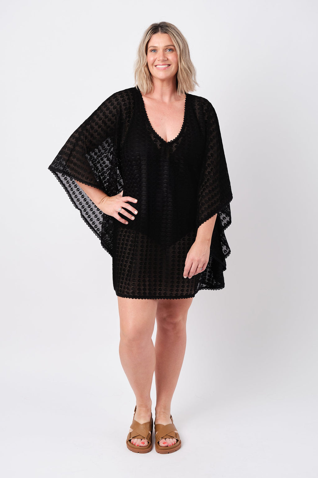 Scalloped Lace Kaftan BLACK - XYRIS