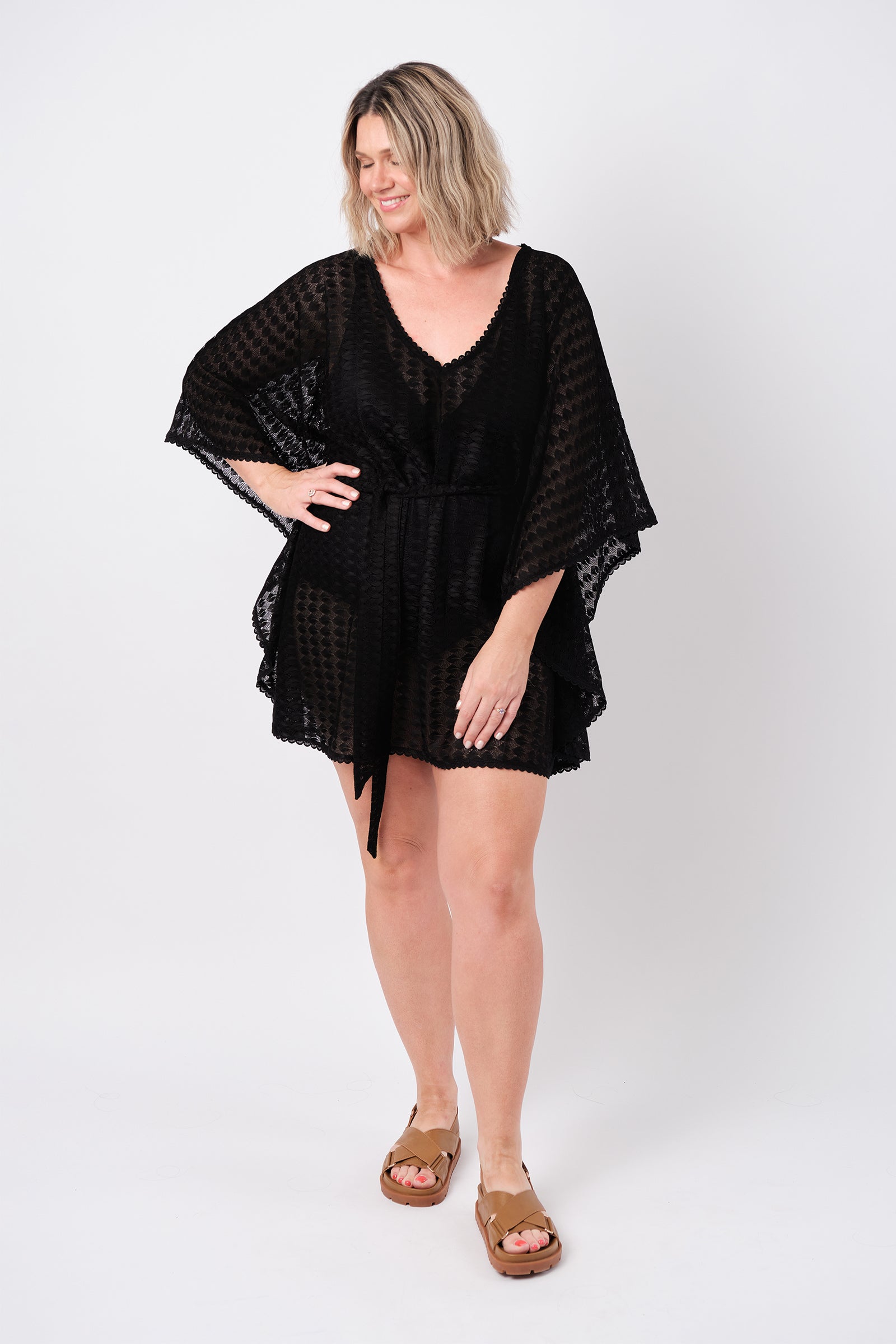 Scalloped Lace Kaftan BLACK - XYRIS